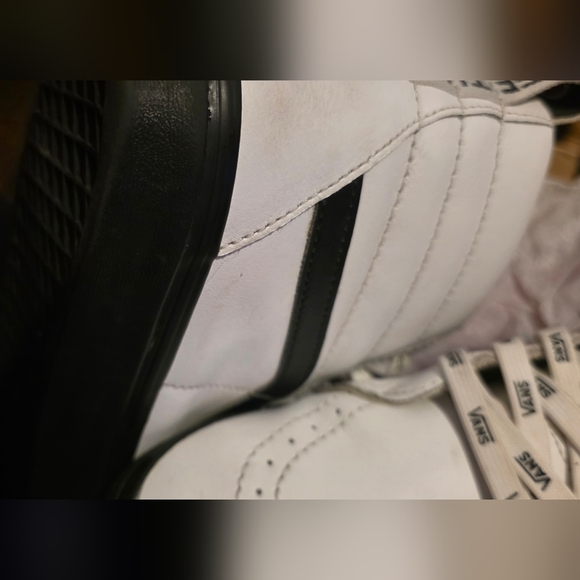 Vans White and Black Sneakers - Picture 4 of 13